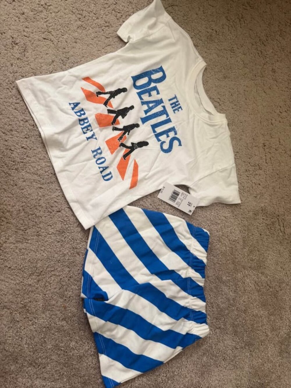 Beatles outfit 2 piece toddler set - 3T